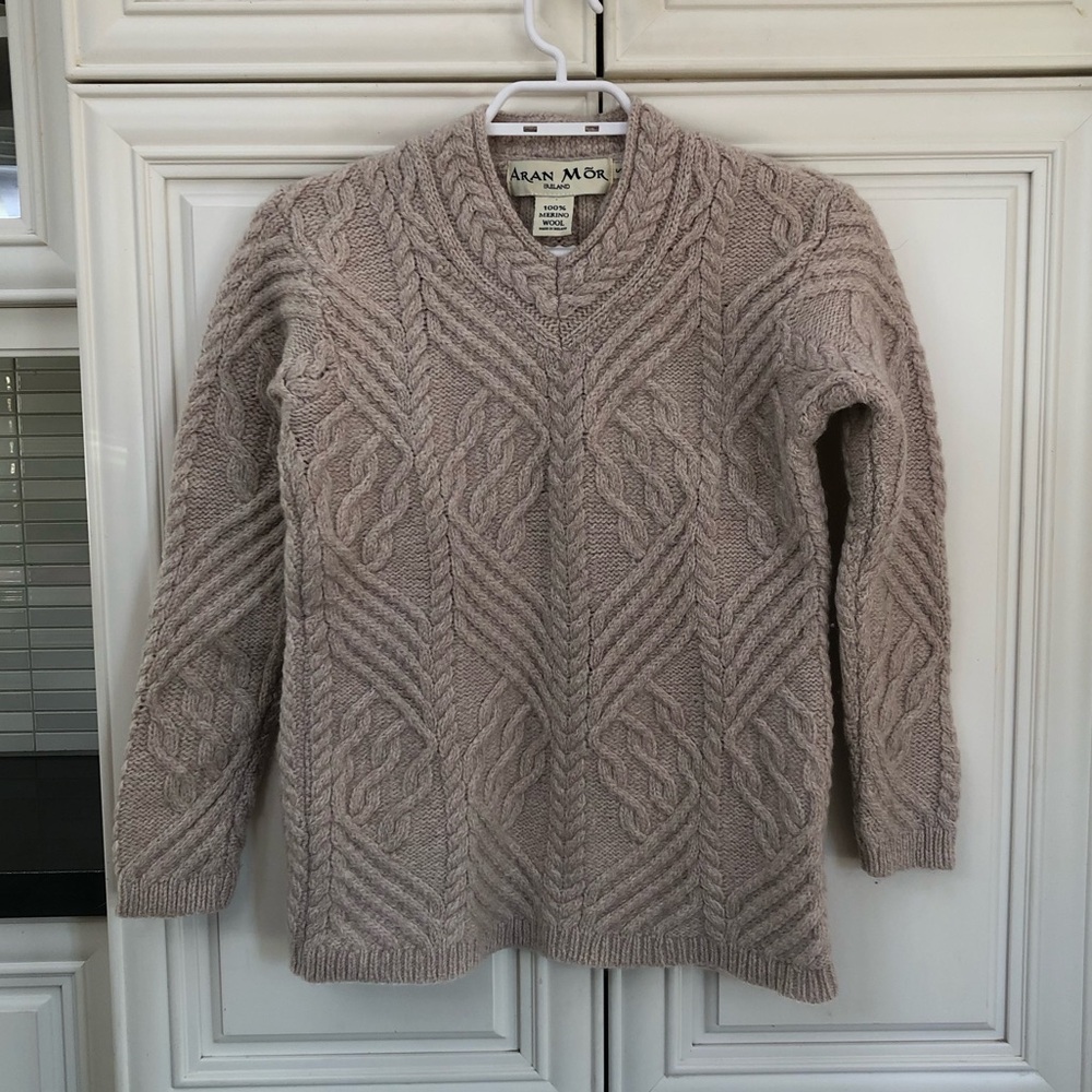 Aran Mor Size S Irish Merino cottagecore cable wool women’s sweater